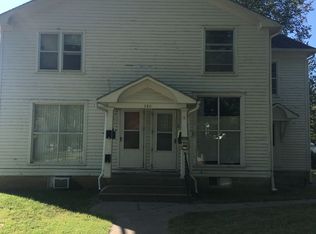 121 W 2nd St #1, Newton, KS 67114