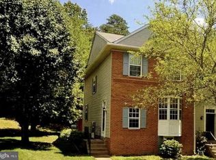 8525 Enochs Dr, Lorton, VA 22079