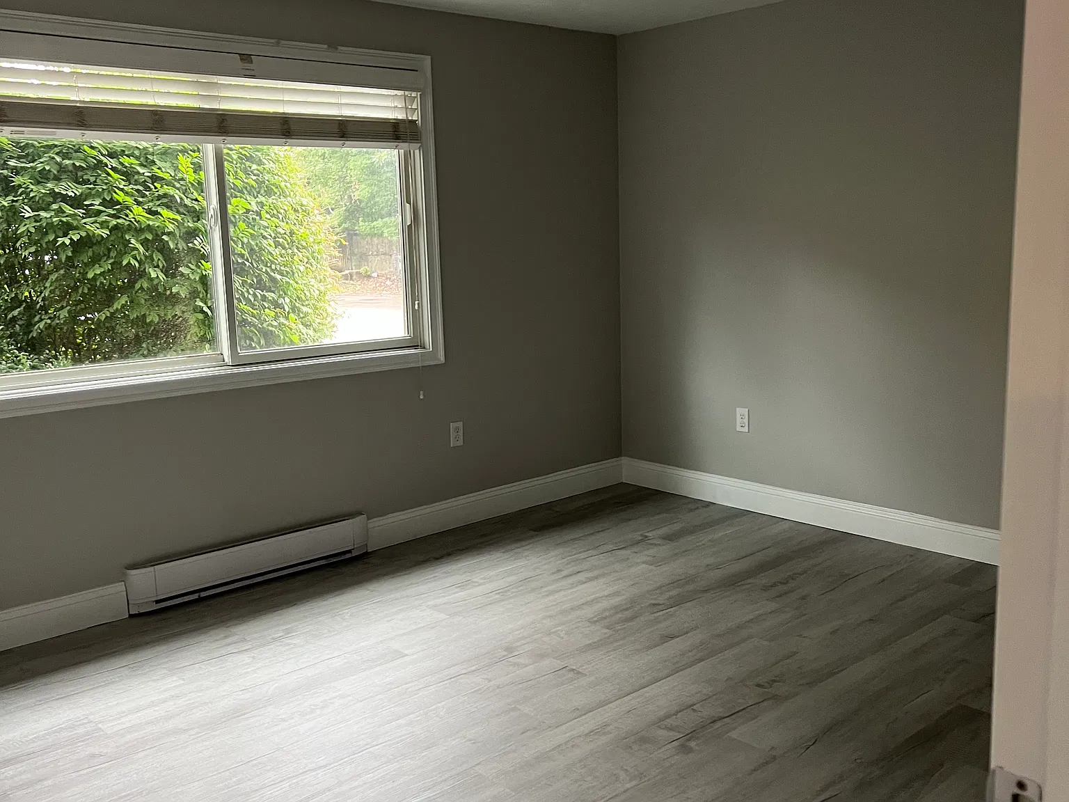 2 bed, 820 sqft, $1,900 — Photo 3