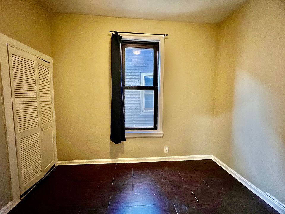 1st image of 2119 W Belmont Ave #2FF