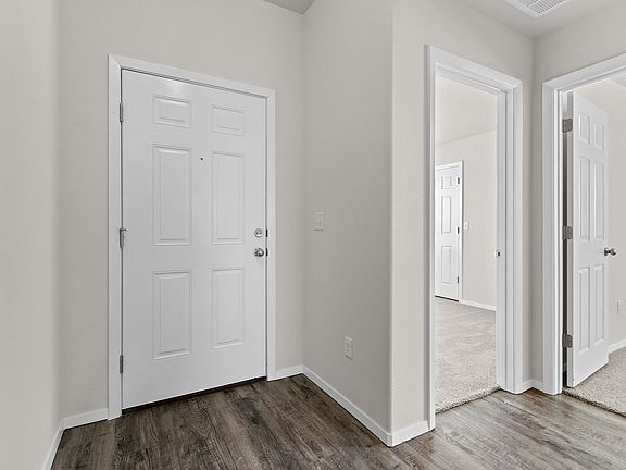 5th image of 1710 Eveningshade Ln