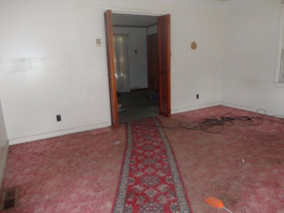 2nd image of 167 Best Ave