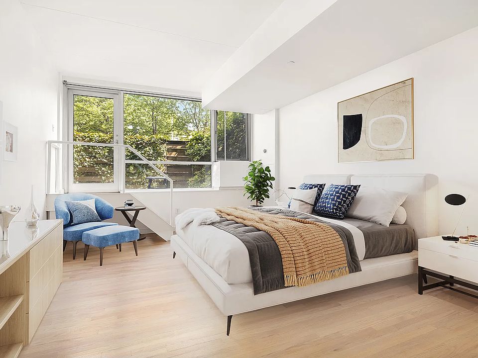 1st image of 475 Sterling Pl APT 1B