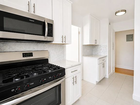 4th image of 305 E 86th St APT 16HW