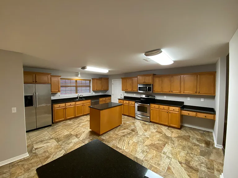 1810 Twin Pine Blvd — Photo 12