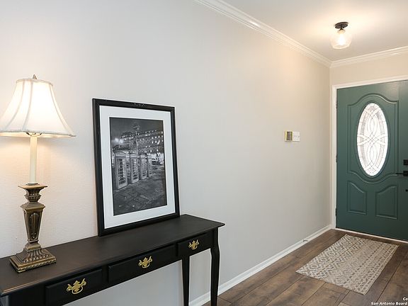 5th image of 10139 Cedarvale Dr