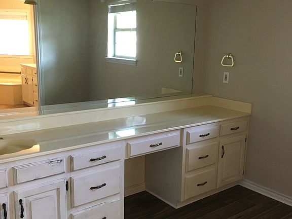 Master bath vanity area. 
