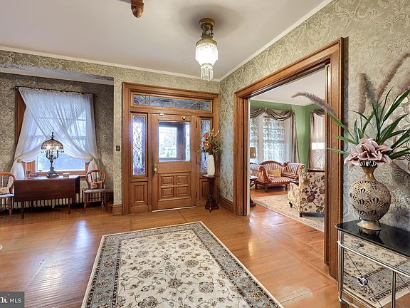 5th image of 408 Manor Ave