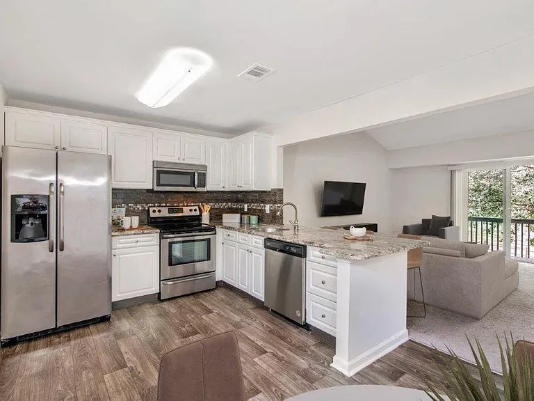 Abrams Run Apartment Homes — Photo 1