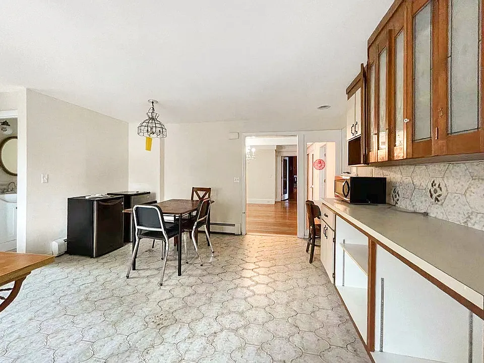 223 Main St #1