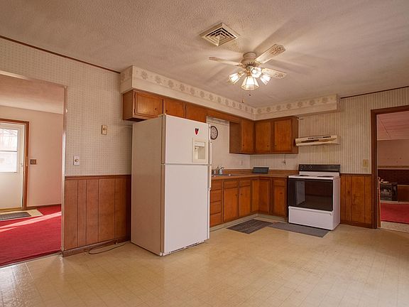 3rd image of 909 Southtown Estates Dr