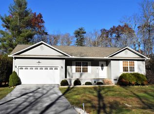 6047 Tomahawk Dr, Crossville, TN 38572