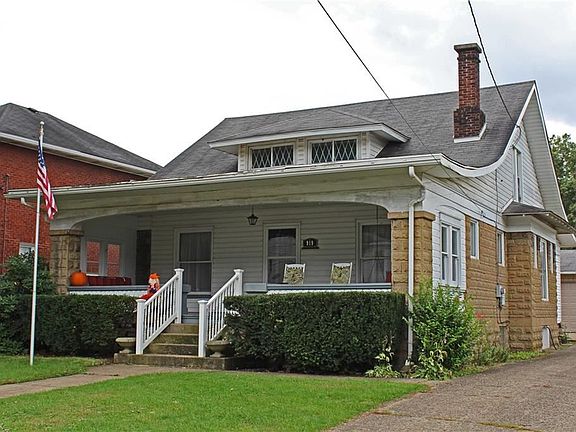 2nd image of 919 2nd Ave