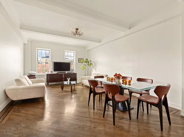 315 West 86th Street image 1 of 8