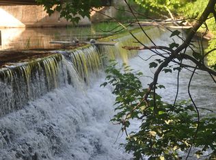 18 Parkwood Rd, Hanover, CT 06350