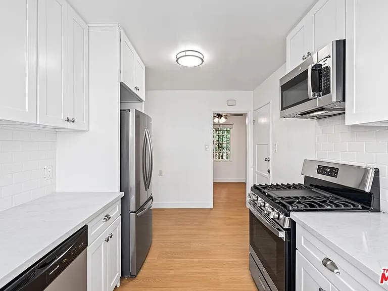 1754 Malcolm Ave #5 — Photo 8