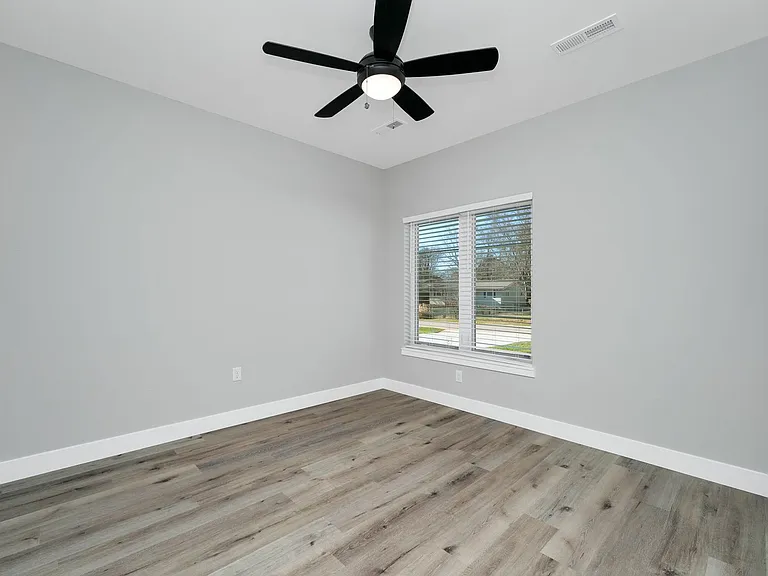 3700 E Cherry St — Photo 73
