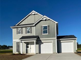 1721 Ennismore Rd, Hope Mills, NC 28348