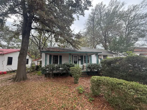 1625 W 18th St, Texarkana, TX 75501