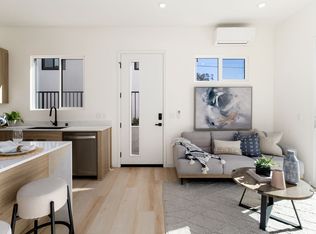 Almayo, San Diego, CA 92117