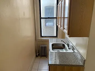 Rented by Premier Metro Realty Corp