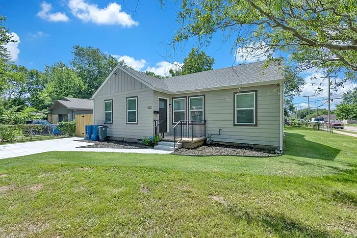 4 bed, 2.0 bath, 1460 sqft, $1,700 — Photo 2