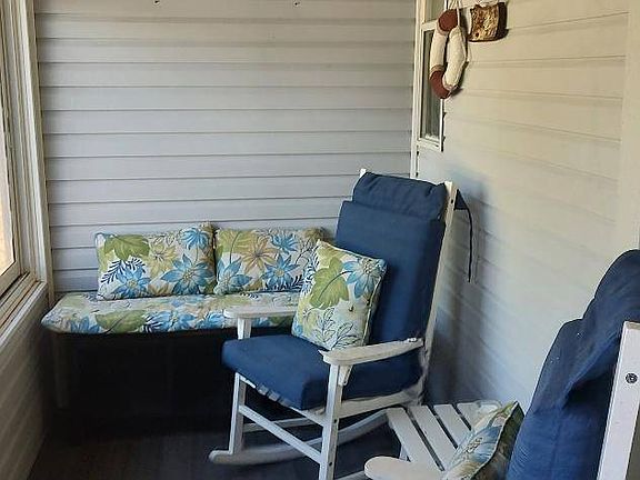 2nd image of 10561 Lake Loop Rd #M37