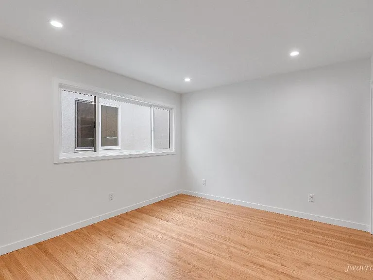 2714 Noriega St — Photo 33
