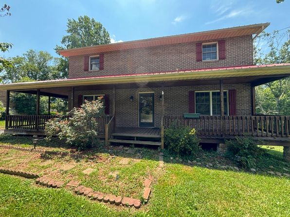 238 Paramount Dr