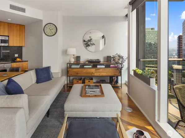 500 106th Ave NE #2309, Bellevue, WA 98004