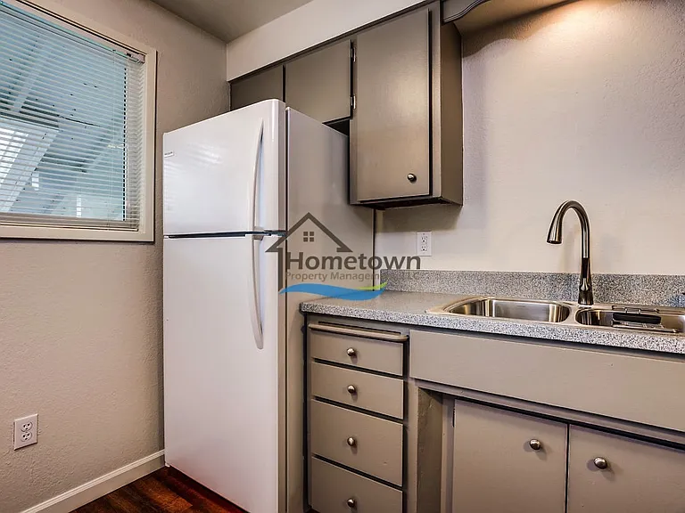 110 E Borah Ave — Photo 10