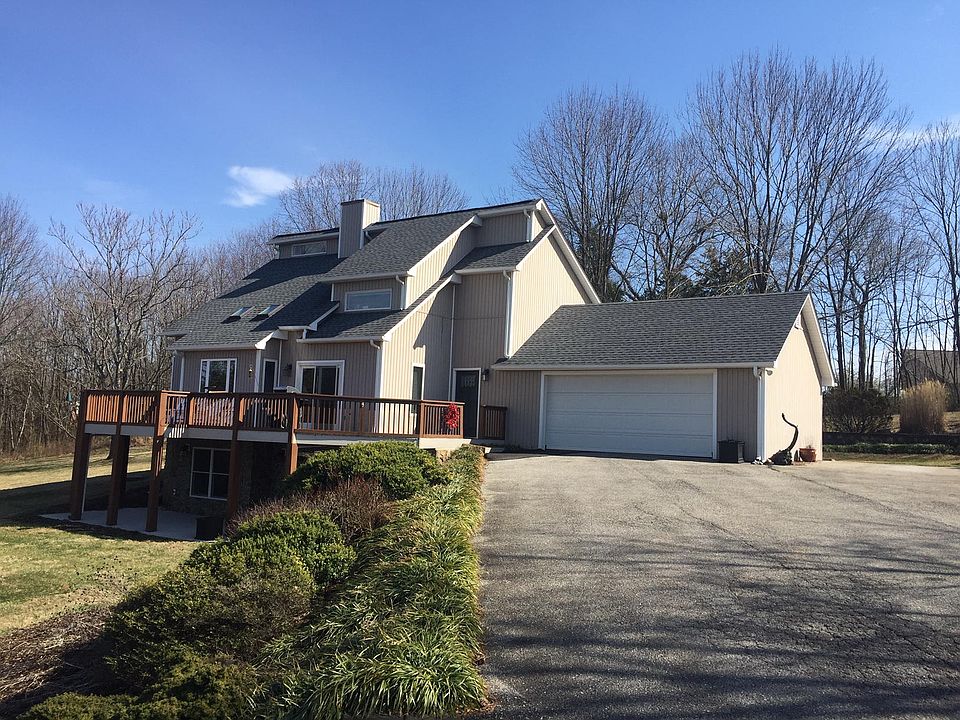 1st image of 481 Saddlewood Dr