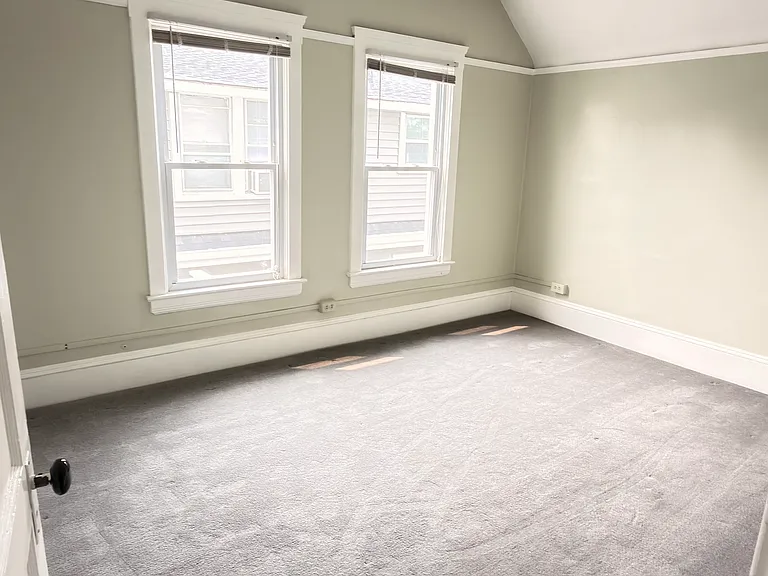 1182 Warren Rd — Photo 8