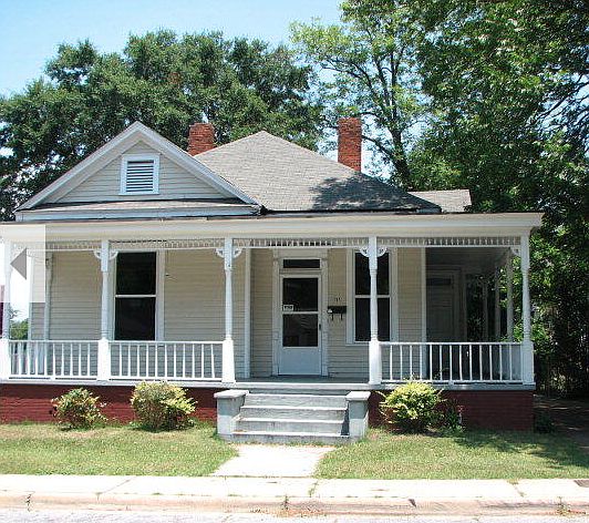 2nd image of 707 28th St