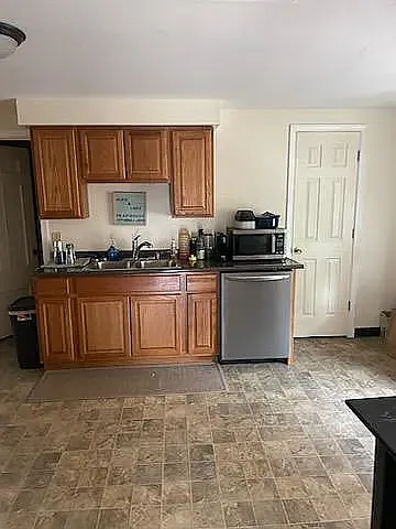 77 Rutgers St #6 — Photo 4