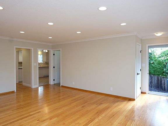 5th image of 1737 Parkside Dr #A