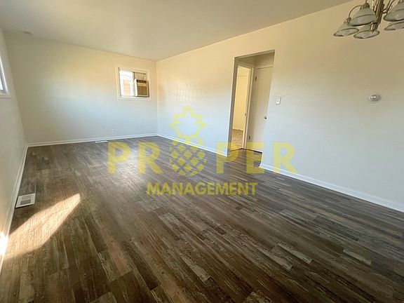 2nd image of 1725 Hopewell Ave