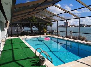574 Belle Point Dr, Saint Pete Beach, FL 33706