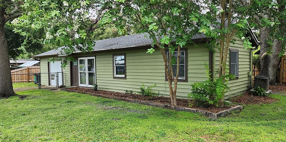 1st image of 680 1ST AVENUE N