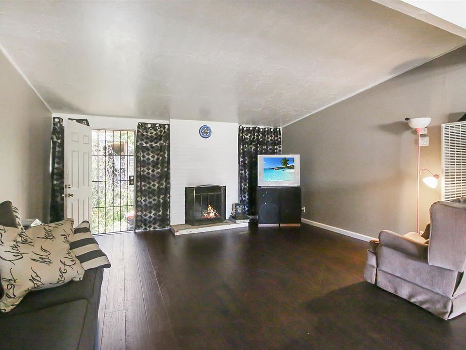 1st image of 921 Joan St