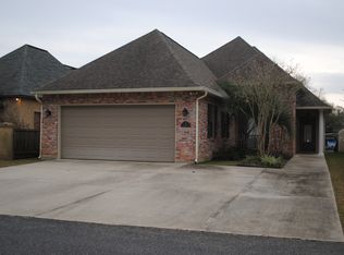 21097 Waterfront East Dr, Maurepas, LA 70449