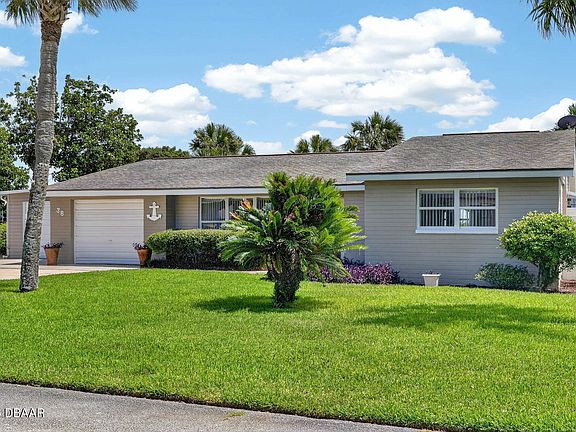 4th image of 38 Dolphin Ave