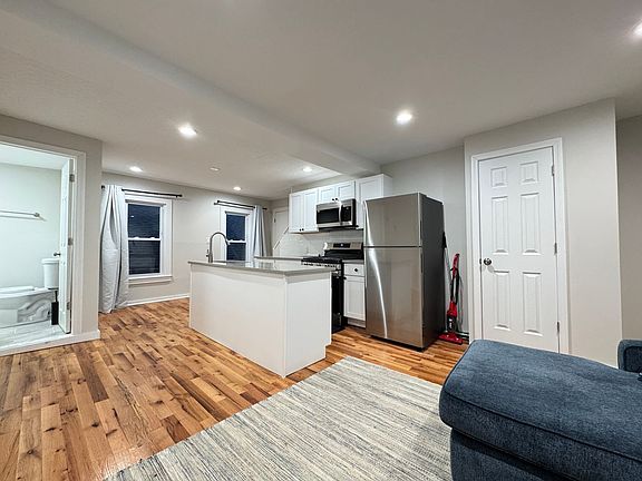 3rd image of 38 Clifton Ave #2