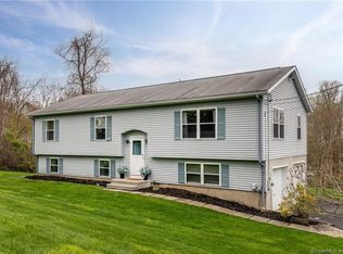 7 Lillian Ave, New Fairfield, CT 06812