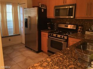 7894 Dixie Beach Cir, Tamarac, FL 33321