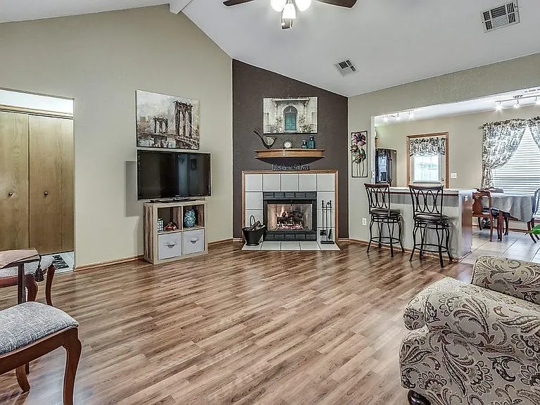 6029 SE 84th Pl — Photo 7