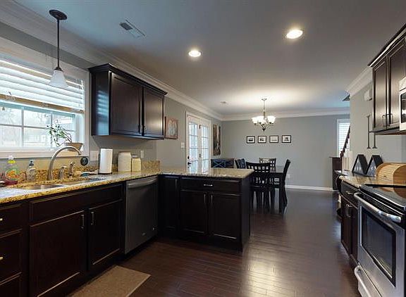 5th image of 7426 Lucky Clover Ln