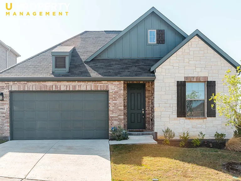 3902 Aventino Ct — Photo 1