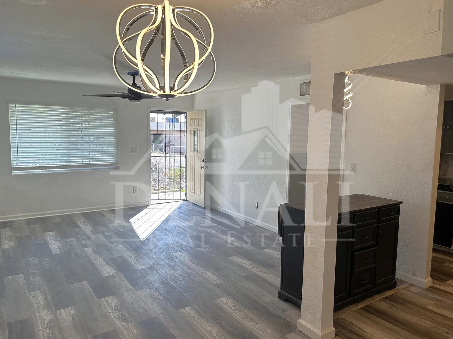 4 bed, 1.5 bath, 1116 sqft, $1,895 — Photo 4