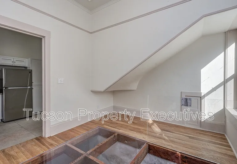 41-1 E McCormick St — Photo 21